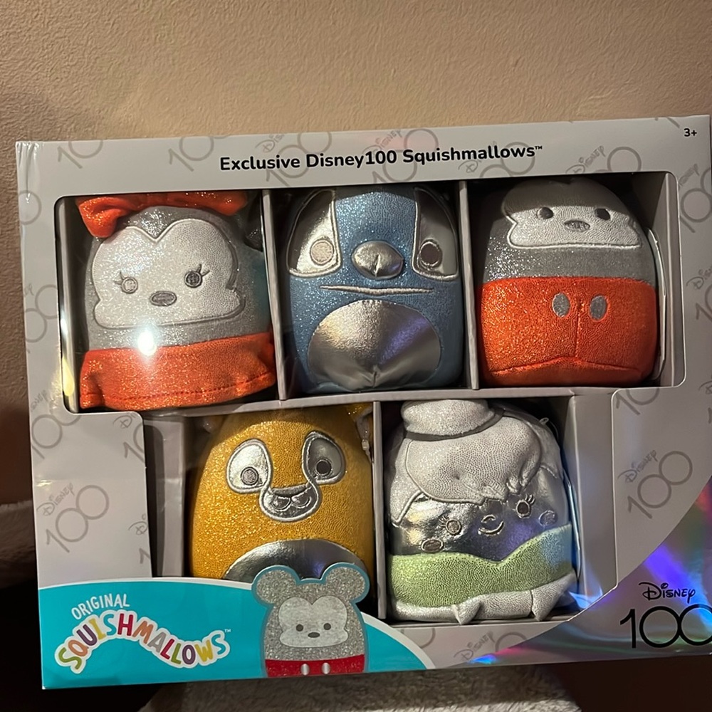 Disney 100 exclusive squishmallows brand new